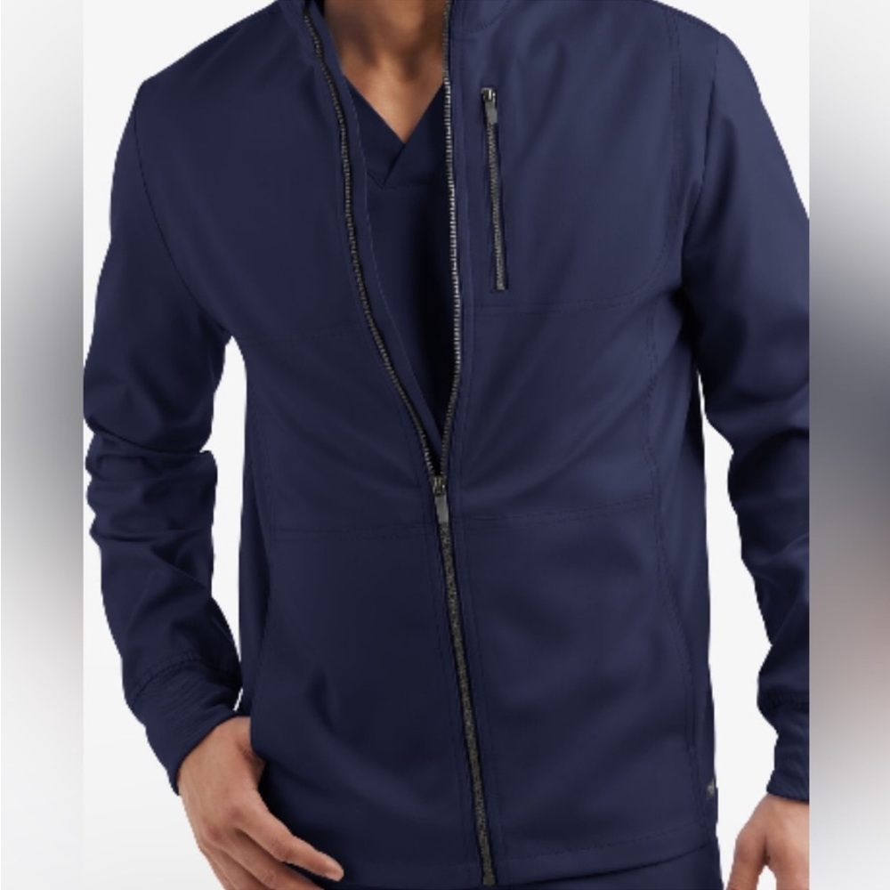 UA Advantage scrub jacket, stretch, 4 pocket warm up. Men’s size Large. NWT